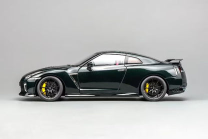 M83516 MOTORHELIX 1:18 Nissan GT-R (R35) Track Edition Engineered by NISMO T-Spec 2022 Midnight Purple