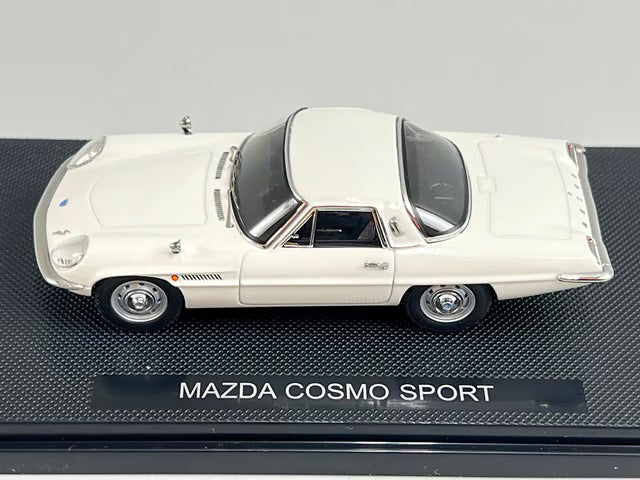 1:43 EBBRO 44663 Mazda Cosmo Sport White