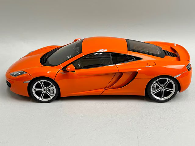 1:18 AUTOart 76006 McLaren 12C Orange