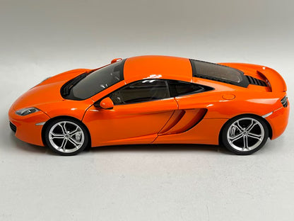 1:18 AUTOart 76006 McLaren 12C Orange