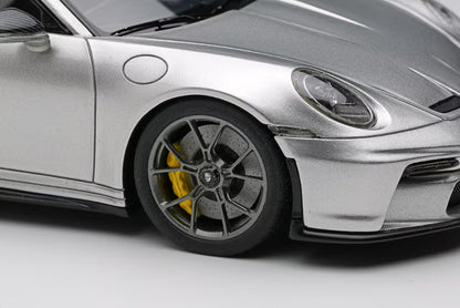 [ Pre-order ] EM776A Make Up EIDOLON 1:43 Porsche 911 (992) GT3 Touring Package GT Silver (Carbon Roof)