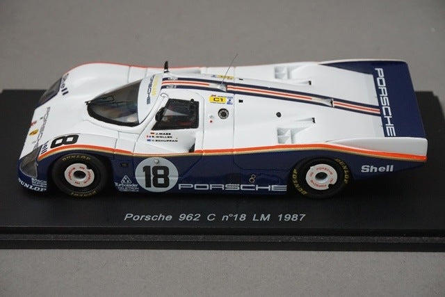 1:43 SPARK S0943 Porsche 962 C Le Mans 1987 #18 model car
