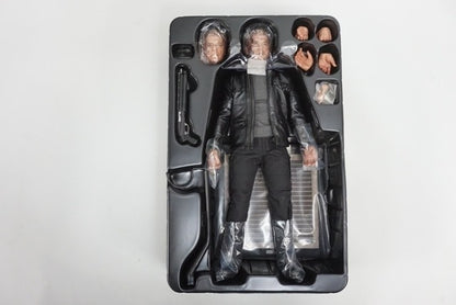 1:6 Hot Toys Movie Masterpiece Terminator: Genisys T-800 / Guardian Figure