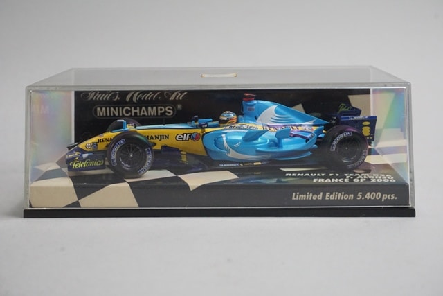 1:43 MINICHAMPS 400060201 Renault R26 French GP 2006 #1 model car