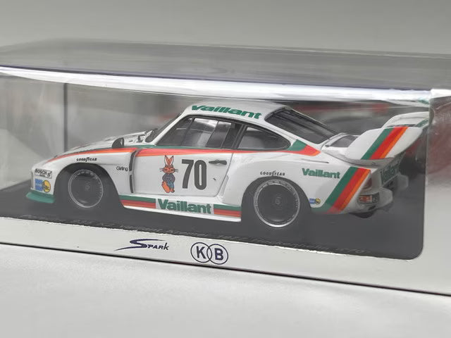 1:43 SPARK KBS052 Porsche 935 K2 Vaillant Kremer Hockenheim 1977 #70