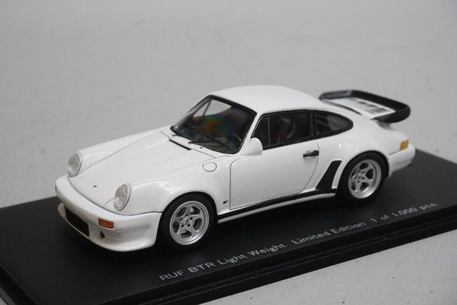 1:43 SPARK RDC003 RUF BTR Lightweight Limited Edition White model car