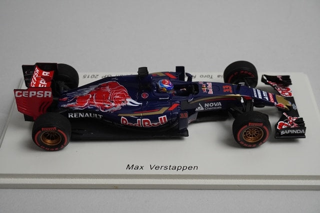 1:43 SPARK S4618 Scuderia Toro Rosso STR10 Malaysia GP 2015 #33 M.Verstappen model car