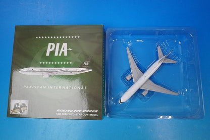 1:400 B777-200ER PIA Pakistan Retro Paint AP-BMG XX4308 JC Wings airplane model