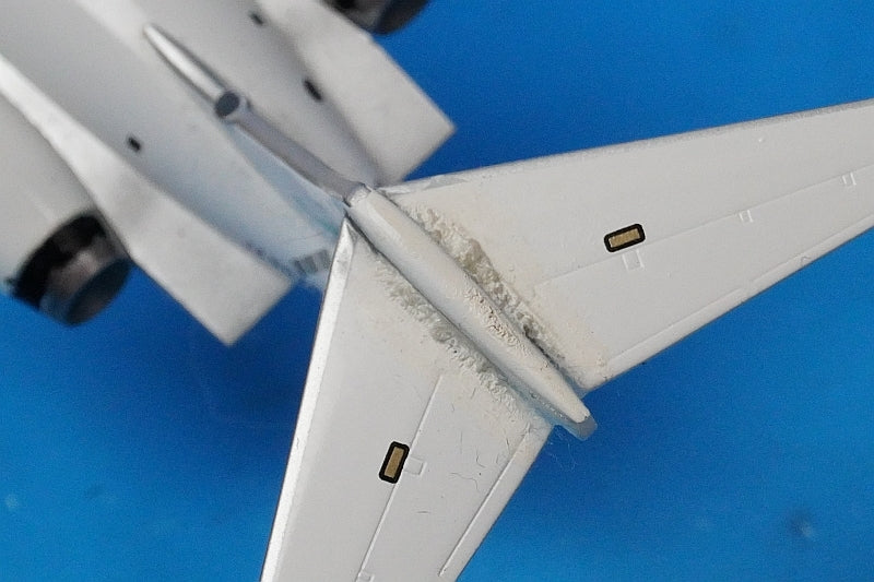 1:200 MD-90 JAS Akira Kurosawa No. 7 JA8070 BJE3040 Hogan airplane model