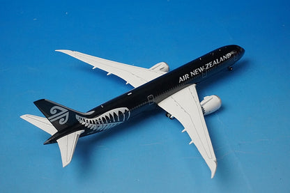 1:400 B787-9 Air New Zealand ZK-NZE GJANZ1405 Gemini