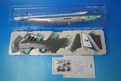 1:200 B747-200 US Presidential Aircraft Air Force One 29000 2049 Hogan airplane model