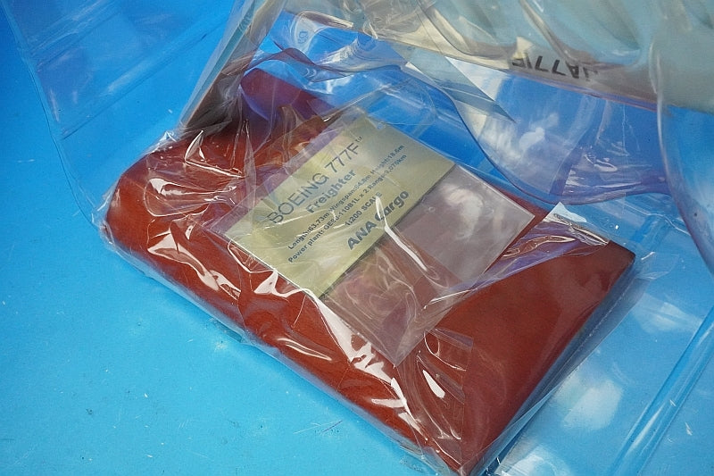 1:200 B777F ANA Cargo with gear JA771F NH20140 ANA airplane model