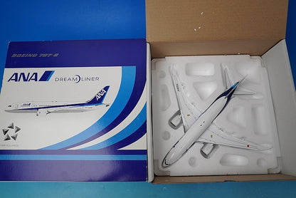 1:200 B787-8 ANA Dreamliner JA805A XX2887 JC Wings airplane model