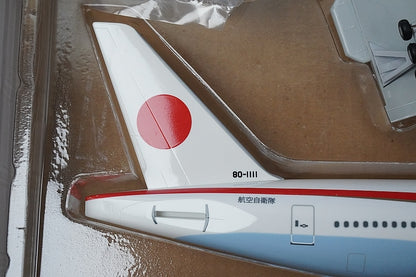 1:200 B777-300ER JASDF Japanese Government Aircraft #80-1111 EVER RISE airplane model