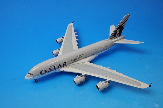 1:400 A380-800 Qatar A7-APA 10907 Phoenix airplane model