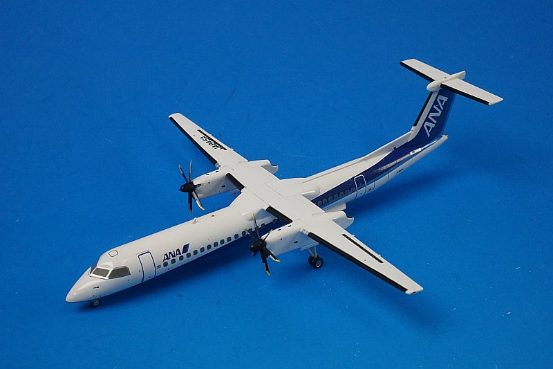 1:200 DHC-8-400 ANA JA845A DH28008 ANA airplane model