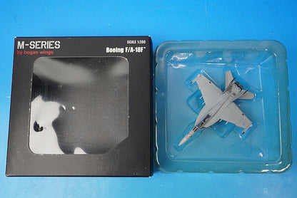 1:200 F/A-18F USN VFA-154 Black Knights NG101 6146 Hogan airplane model