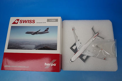 1:200 Bombardier CS100 Swissair AG HB-JBA 558471 Herpa airplane model