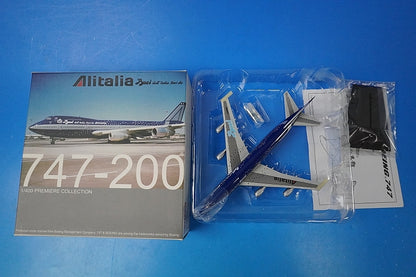 1:400 B747-200 Alitalia Baci I-DEMF 55542 Dragon airplane model