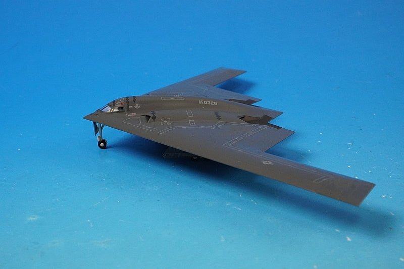 1:200 B-2A U.S. Air Force 509th Bomb Wing 393rd Bomb Squadron #88-0328 556989 Herpa airplane model