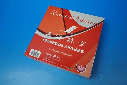 1:400 A330-300 Shanghai Airlines B-6097 10859 Phoenix airplane model