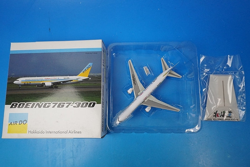 1:400 B767-300ER AIR DO Hokkaido Calbee Jalan Docomo JA98AD 55358 Dragon airplane model