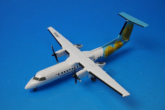 1:200 DHC8-300 A-net Sunflower JA802K DH28002 ANK airplane model