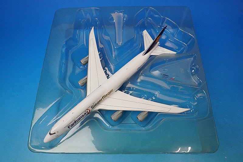 1:200 B747-8 Lufthansa Fanhansa Siegerflieger Fanhansa winner's flight D-ABYI 556767 Herpa