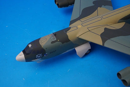 1:200 B-52H Stratofortress US Air Force 410th Bombardment Wing 644th Bombardment Squadron #60-0057 559003 Helpa airplane model