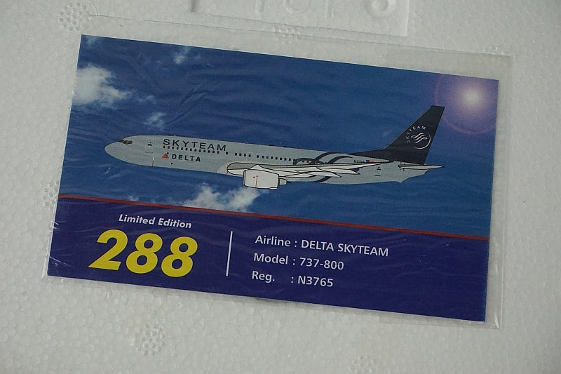 1:200 B737-800 Delta SkyTeam N3765 IF7380611 INFLIGHT airplane model