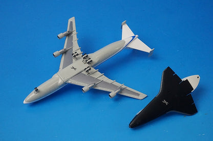 1:500 NASA Space Shuttle Discovery OV-103 & Boeing 747SCA N905NA 515290 Herpa