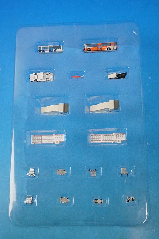 1:400 B747-400 ANA International Last Flight Door Open Ground Support Vehicle 17 Piece Set JA8958 NHG40072 ANA airplane model