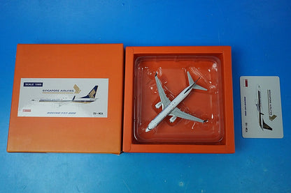 1:400 B737-800 Singapore 9V-MGA EW4738011 JC Wings airplane model