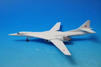 1:200 Tu-160 Blackjack Soviet Air Force 184th SSR Heavy Bombardment Regiment Pulirki Base #33 558785 Herpa airplane model