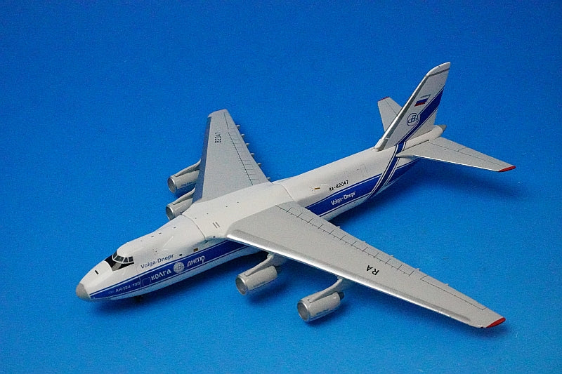 1:400 Antonov AN-124 Volga Dnepr RA-82047 GJVDA511 Gemini