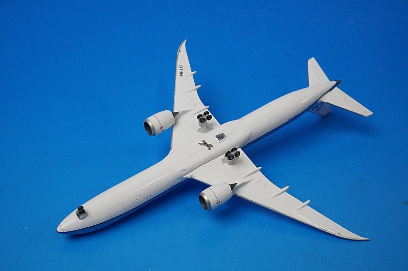 1:500 B787-10 KLM Royal Dutch Airlines Snowdrop PH-BKF 535083 Herpa