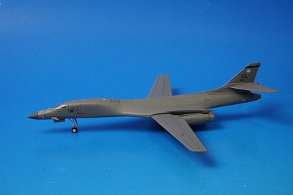 1:200 B-1B Lancer USAF 34th Bomb Wing Thunderbirds Ellsworth Air Force Base #86-0115 558679 Herpa