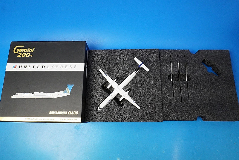 1:200 Bombardier DASH8-Q400 United Express N354NG G2UAL251 Gemini airplane model