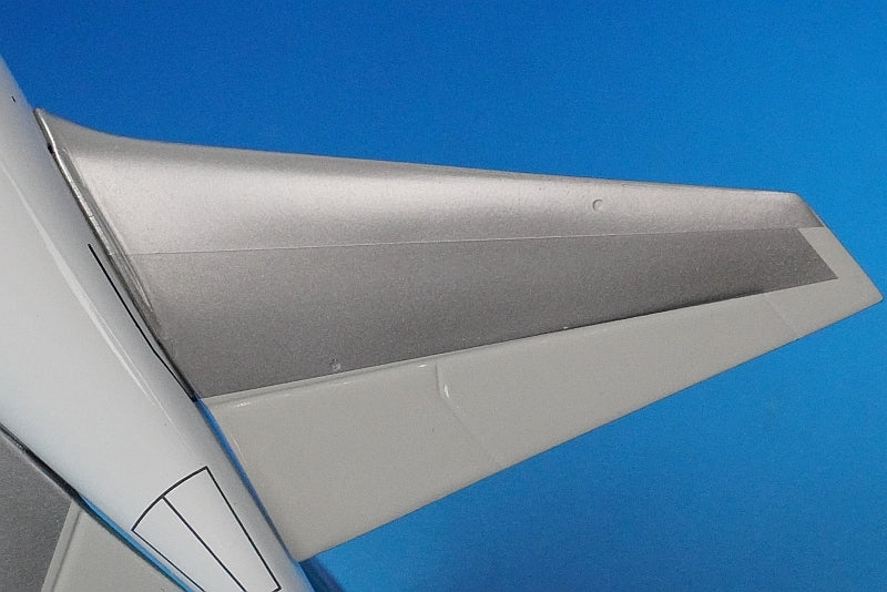 1:200 B747-200 South African ZS-SAL JF-747-2-016 JFox Models airplane model