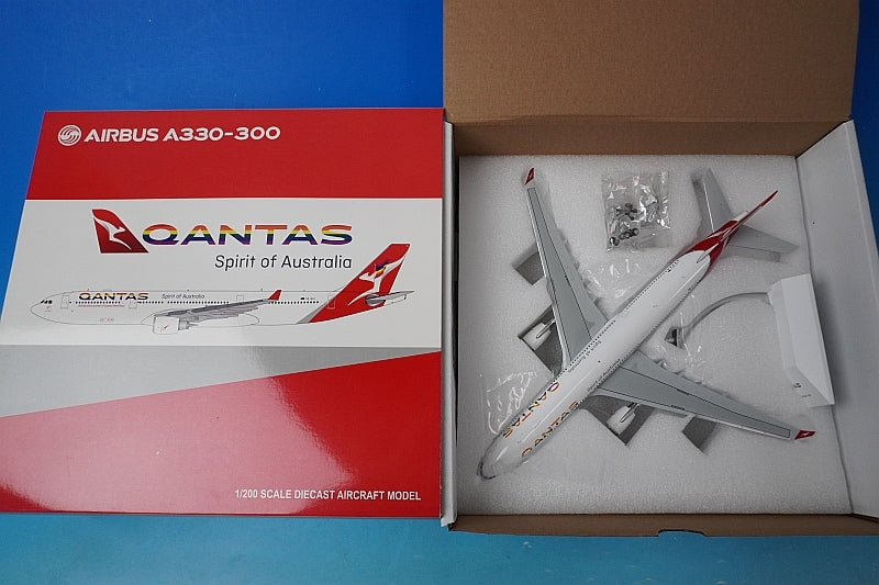 1:200 A330-300 Qantas Rainbow Roo VH-QPJ XX2323 JC Wings airplane model
