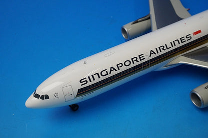1:200 A330-300 Singapore 9V-STE XX2848 JC Wings airplane model
