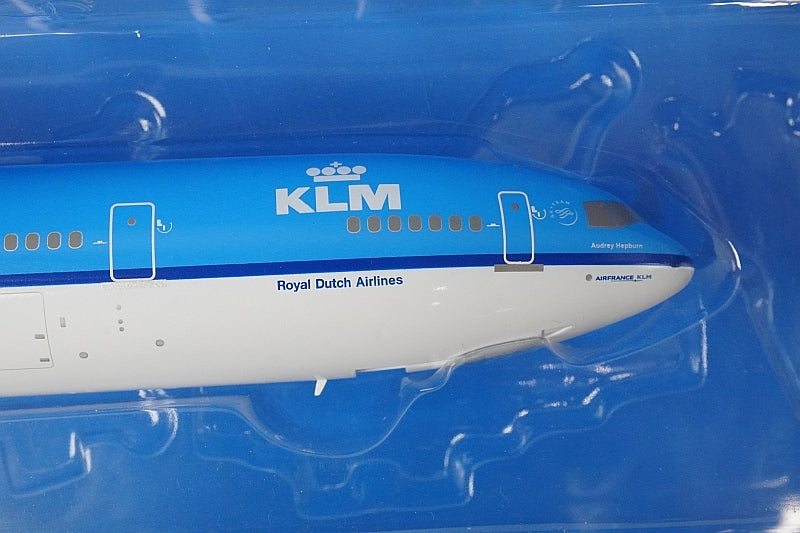 1:200 MD-11 KLM Netherlands PH-KCE 10055 Hogan airplane model