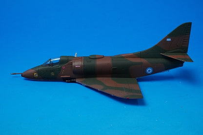 1:72 A-4B Skyhawk Argentina Falklands #C-207 HA1404 Hobby Master airplane model