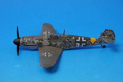 1:72 BF109G-2 German Air Force 8th Squadron, Lieutenant Günther Rall #13 AA27106 Corgi Airplane Model