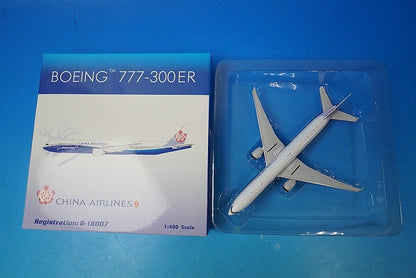 1:400 B777-300ER China Airlines Boeing House Color Plum Blossom B-18007 04092 Phoenix airplane model