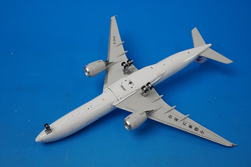 1:400 A350-900 China Eastern B-304D 11496 Phoenix airplane model