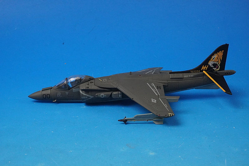 1:72 AV-8B Harrier II Plus US Marine Corps 542nd Marine Attack Squadron Tigers #165354 HA2621 Hobby Master airplane model
