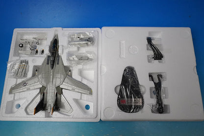 1:72 F-14A US Navy Fighter Squadron 84 Jolly Rogers, based on the aircraft carrier USS Nimitz AJ200 #160393 HA5203 Hobby Master airplane model