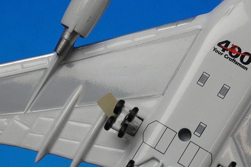 1:400 JAL Boeing 747-400 "Dream Express Story" JA8084