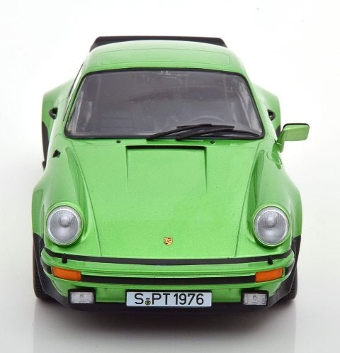 KKDC180573 KK scale 1:18 Porsche 911 (930) 3.0 Turbo, 1976 light green-metallic